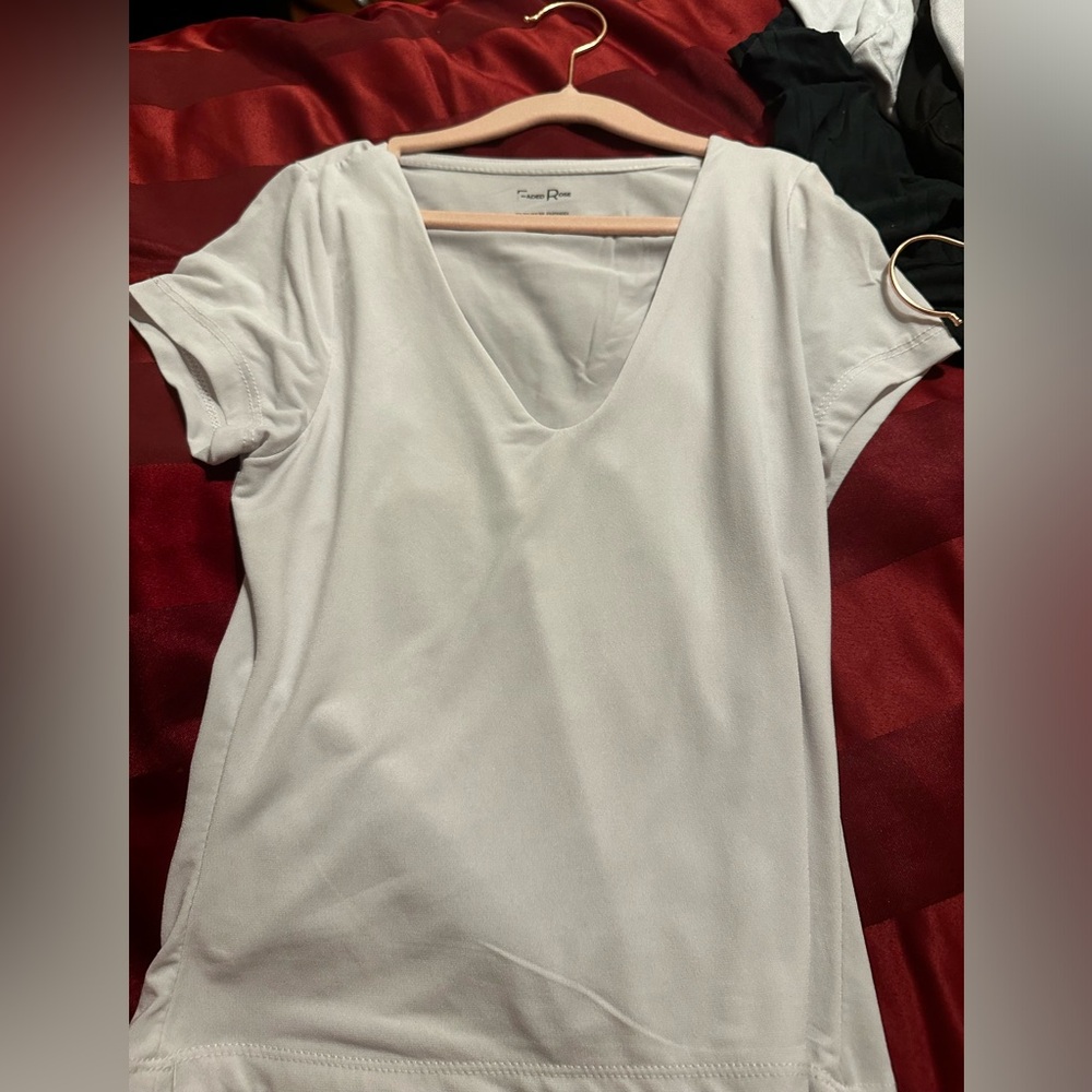 Xs White Tee, Worn Once , Great Condition